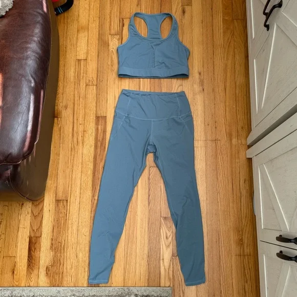 Workout Set - Picture 1 of 7